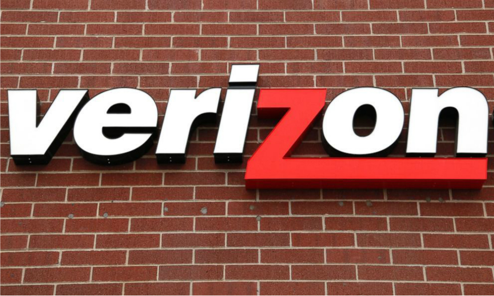 Verizon Weighs Sports Gambling as Legalization Nears