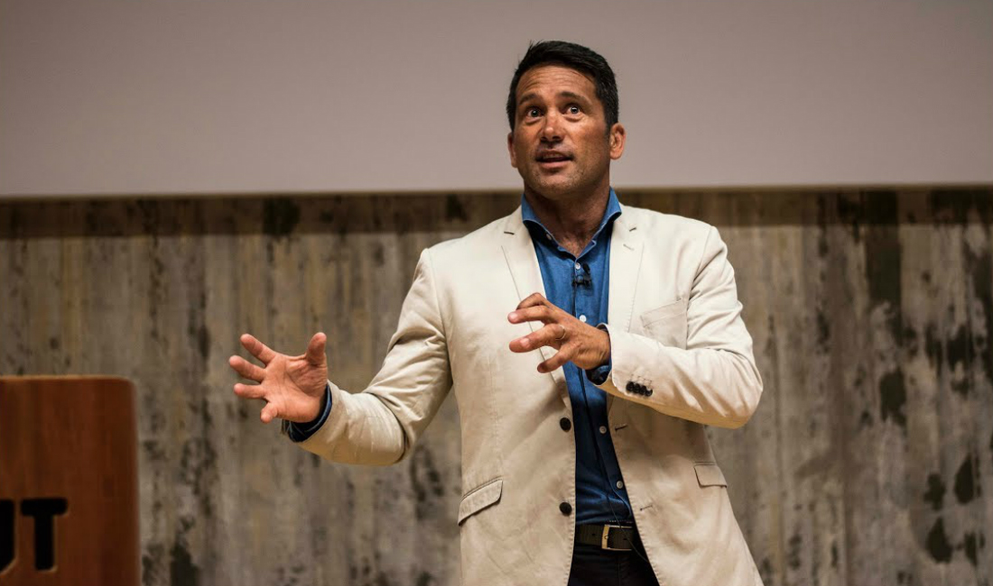 Lance O'Sullivan calls for pokies ban