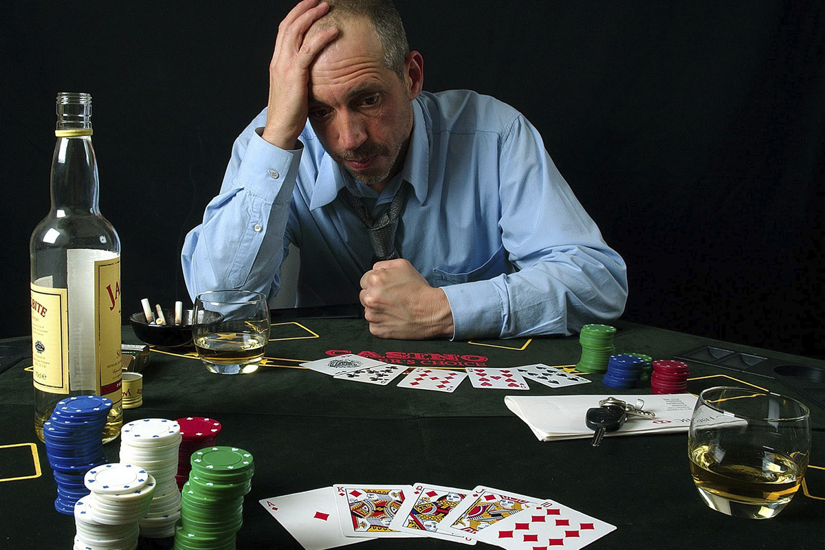 German regulator urges gambling review