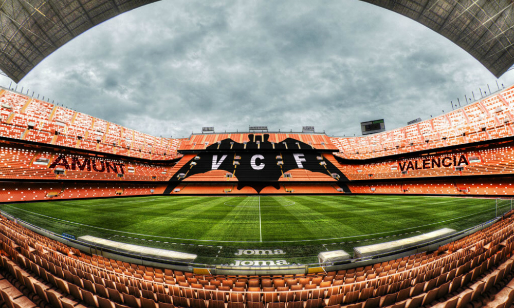 Valencia CF and bwin extend their betting sponsorship deal