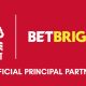 NOTTINGHAM FOREST SIGN FRONT-OF-SHIRT DEAL WITH BETBRIGHT
