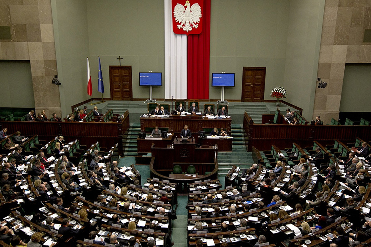 Poland pulls back from banned internet domains registry