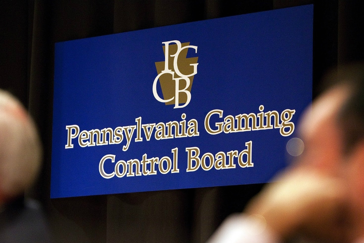 PA Gaming Control Board to Hold Public Hearing on October 2nd for Hollywood Casino at Penn National Race Course License Renewal