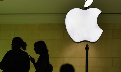 Apple removes illegal gambling apps in China