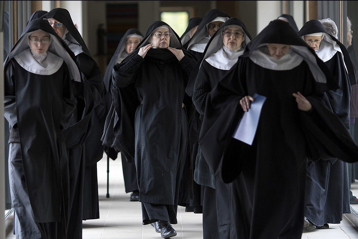 Nuns gamble after stealing $500,000 from Catholic school