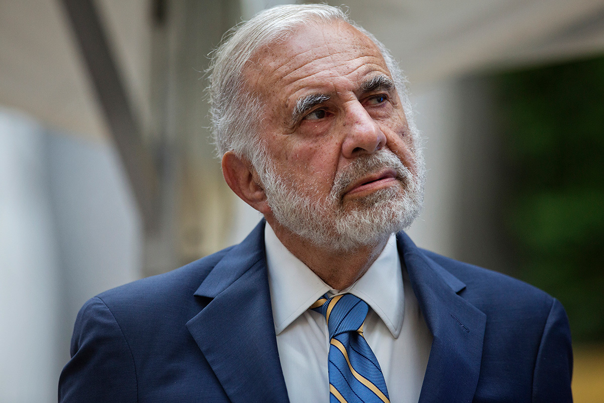 Carl Icahn asks Caesars board to sell the company