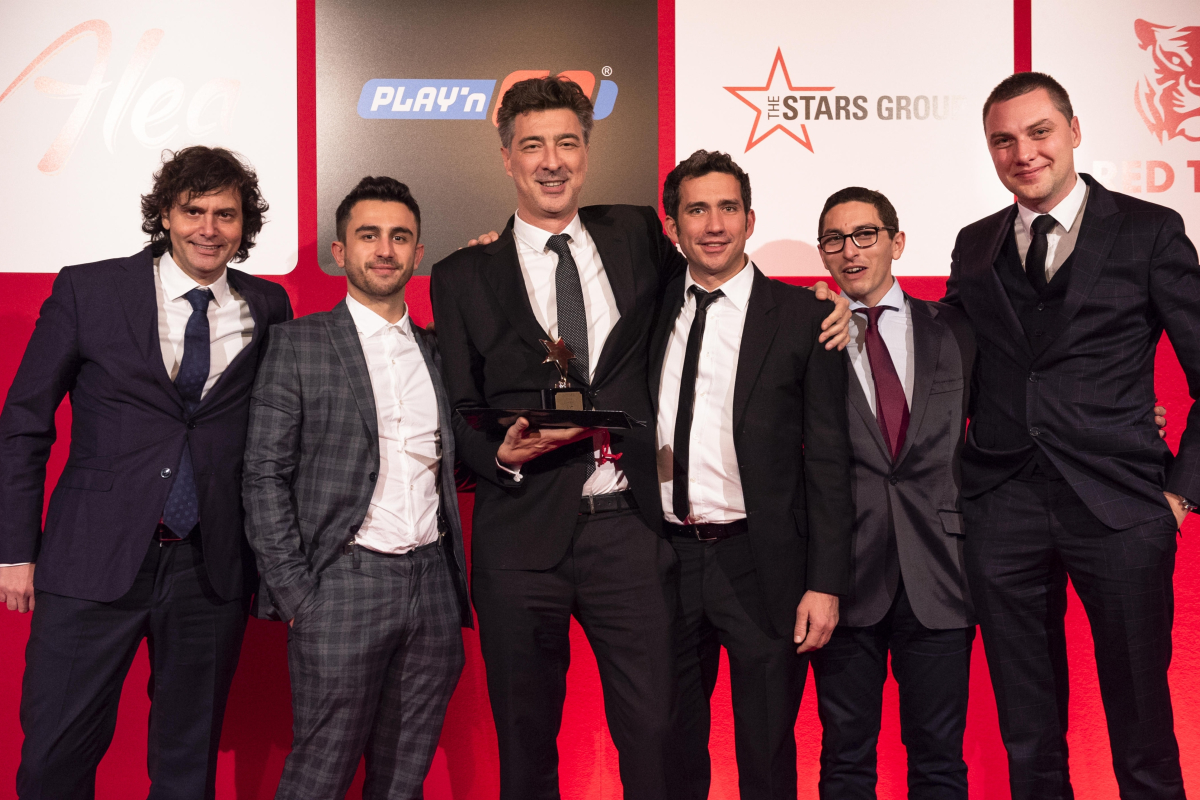 SlotsMillion takes home Online Slots Operator of the Year award