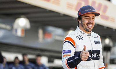 Fernando Alonso wrooms off an Esports team