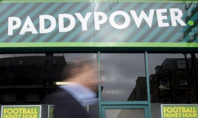 PADDY POWER PAY OUT ON MAX VERSTAPPEN AND LEWIS HAMILTON TO WIN F1 WORLD CHAMPIONSHIP