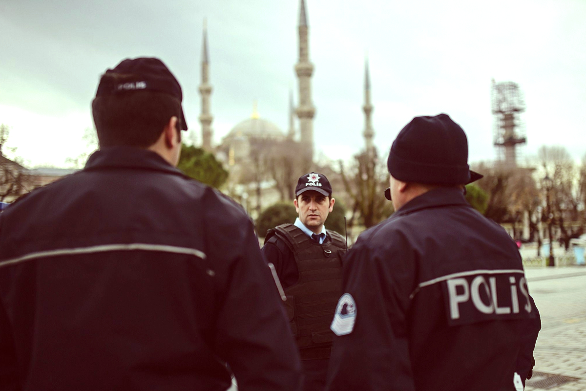 Turkish Police and Gendarme Troops Launch Crackdown on Gambling