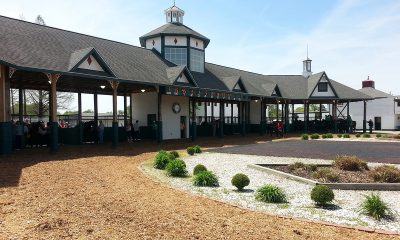 Illinois Governor Visits Fairmount Park Racetrack to Tout Gambling Expansion