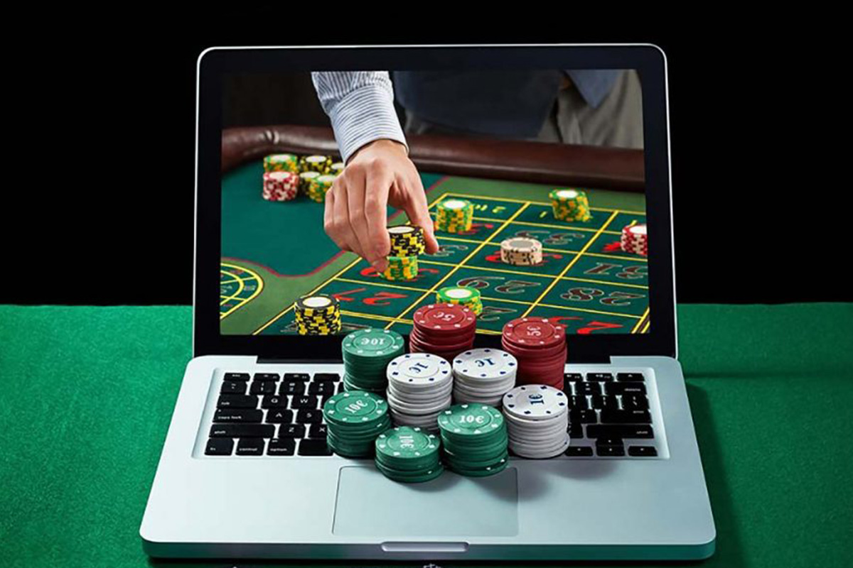 Adriana Maldonado Unveils Initiative to Regulate Online Gambling