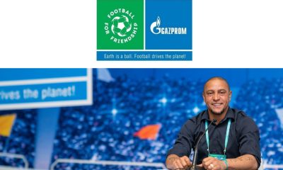 Roberto Carlos gives away signed t-shirts for love of football: contest of International Children's Social Programme Football for Friendship