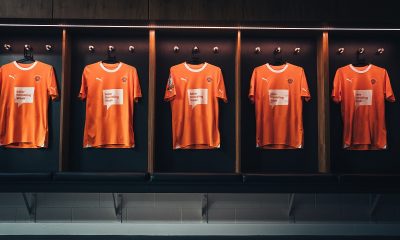 Blackpool FC features Safer Gambling logos on team shirts in collaboration with LeoVegas
